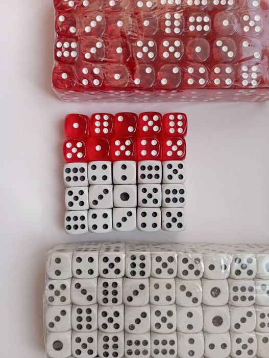 Кубіки гральні кості