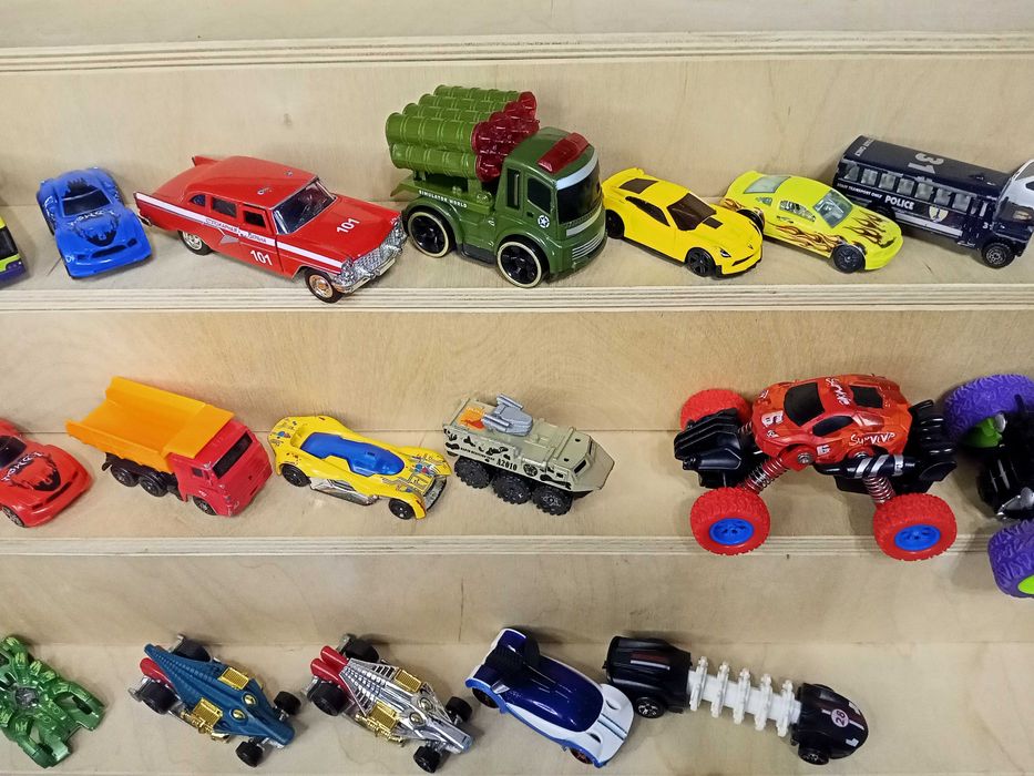 Модельки различных машин