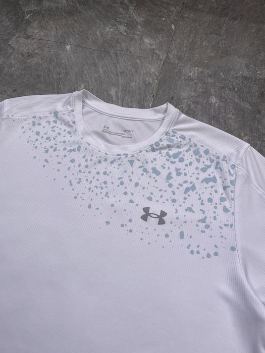 Футболка чоловіча under armour андер армор оригінал heatgear розмір l біла спортивна для бігу тренувань фітнесу залу в ідеальному стані
