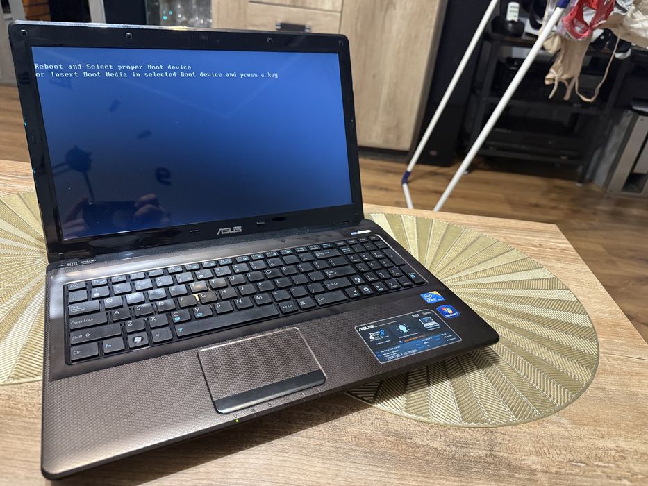 Laptop Asus K52J i5 4gb 320Gb Windows 10