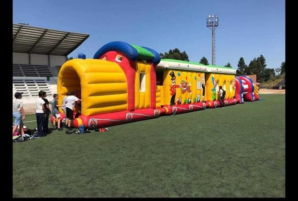 Videowall, sistema som e arcos para festa