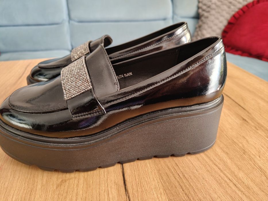Buty /mokasyny/koturna czarne