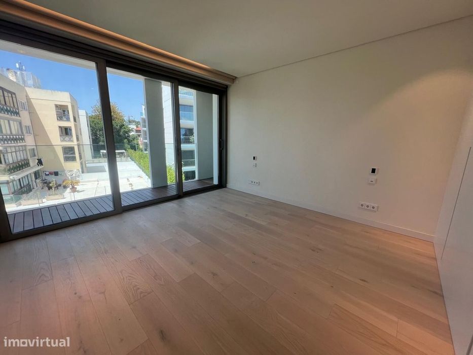 Apartamento T2 com piscina, Cascais