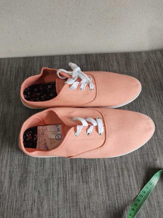 Buty trampki nowe rozmiar 42 cena 30 zł