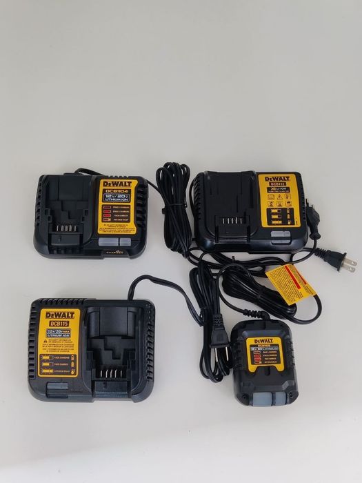 Зарядка, зарядний пристрій DeWalt DCB 115.