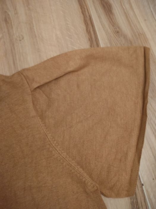 Piękna Reserved nietypowe rękawki