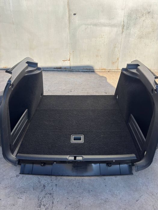 Обшивка багажника Passat B 6