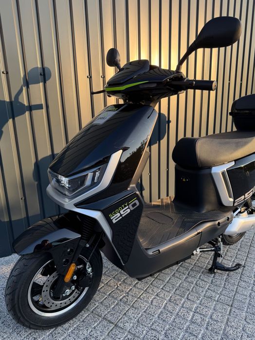 Scooter Elétrica Demop Raider Scooty 72V20Ah - NOVA