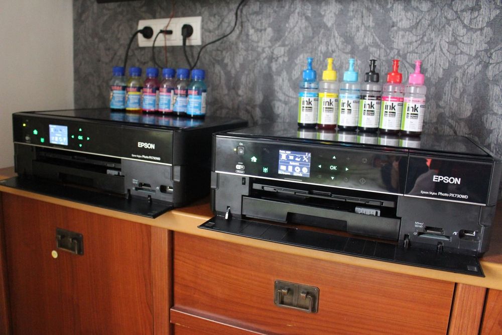 Принтер  epson на шість картріджів