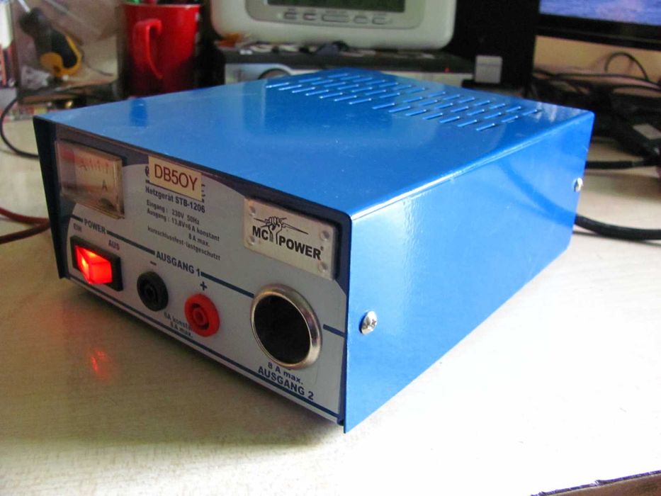 Zasilacz stabilizowany warsztatowy 13,8V 6/8A