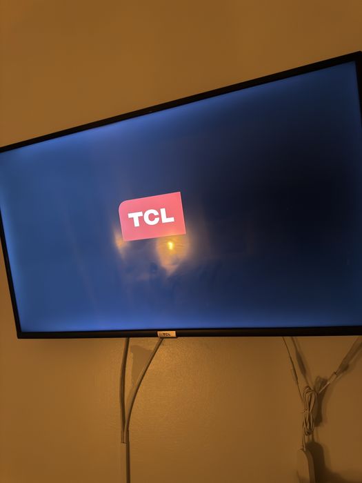 TV TCL 40ES560 Smart TV 40” Full HD – 110€