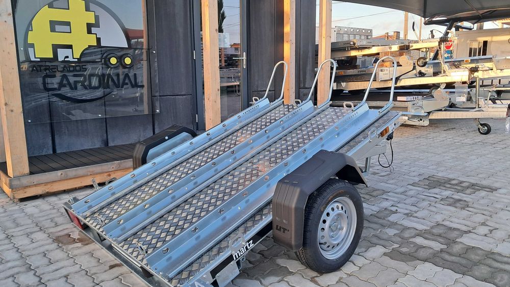 Atrelado NOVO Marca MARTZ mod. GP3 Premium Piso alumínio.