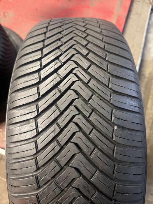 215/55r17 Contienental 21 rok wielosezon 2szt