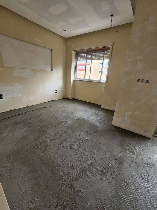 Reparação e pinturas de paredes e faichadas