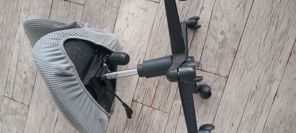 Fotel do biurka  dziecięcy obracany