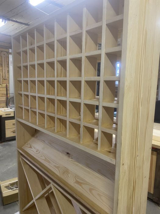 Regał na wino sosnowy 180x120