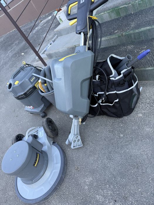 Послуги з будь якого типу прибирання, хімчистки та озонування.