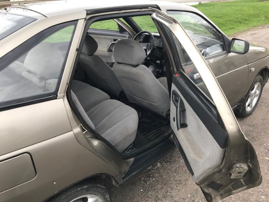 Авто  Ваз 21112