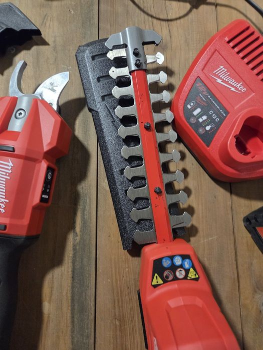 Milwaukee New Pruning Machine Set491911790776832002