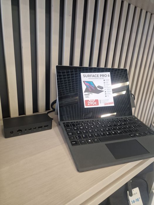 Microsoft surface pro 6 I5 8gb 256 ssd
