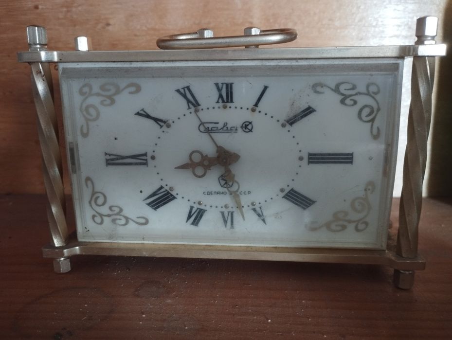 Настільний годинник старовинний