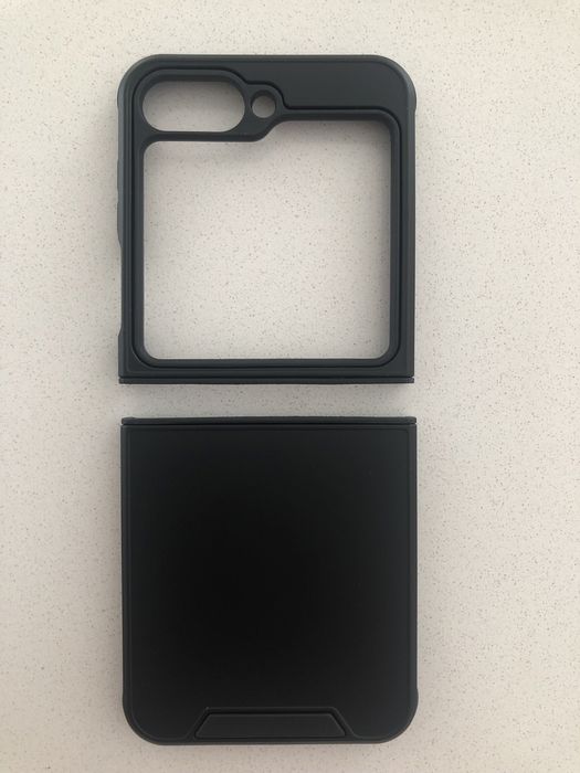 Capa preta Galaxy Z Flip