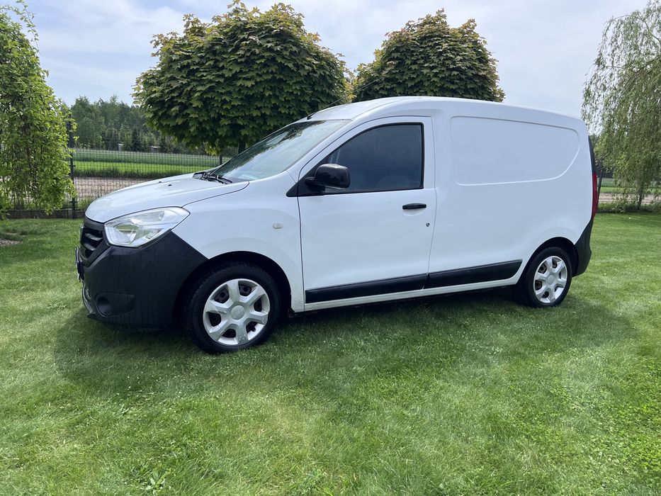 Wynajem aut osobowe dostawcze Cabrio chłodnia wypożyczalnia najem