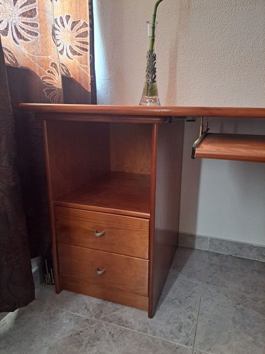 Mobilia de sala em pinho mel maciço