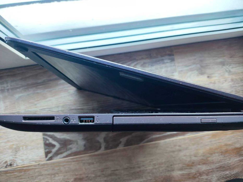 Asus X556U 15.6"FHD i5-6200/8Gb/1000GBHDD/DVD/АКБ НОВИЙ