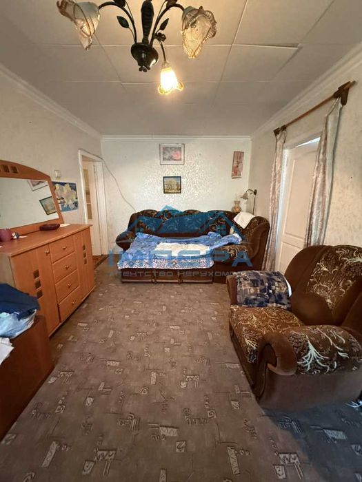 Продаж 4кімнатна квартира під ремонт на Алмазному