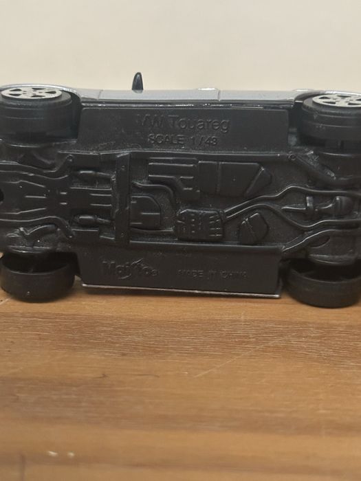 VW touareg miniatura 1:43