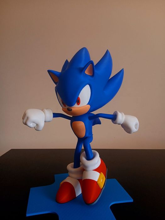 Estátua do Sonic Clássico – 35 cm de Altura