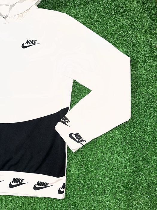 Hoodie Nike branca Swoosh M – clean