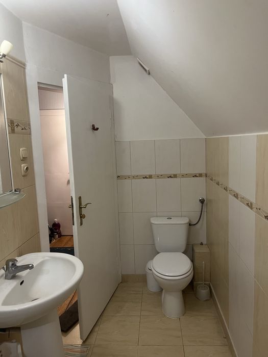 Duzy pokoj do wynajecia dla osoby pracujacej