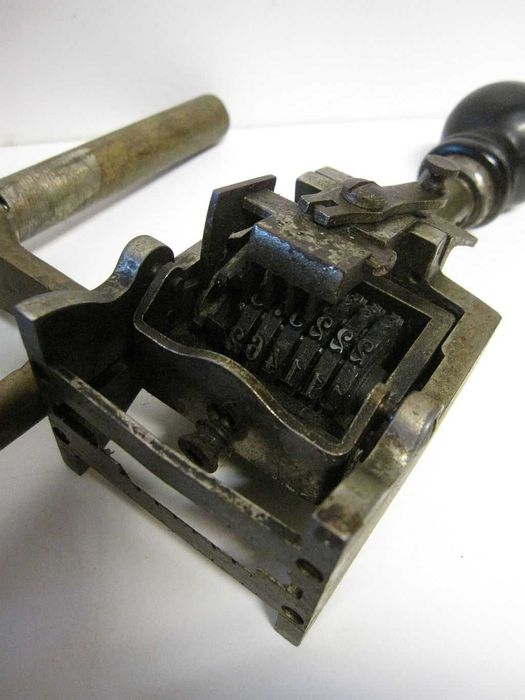 conjunto de 3 antigos carimbos numeradores