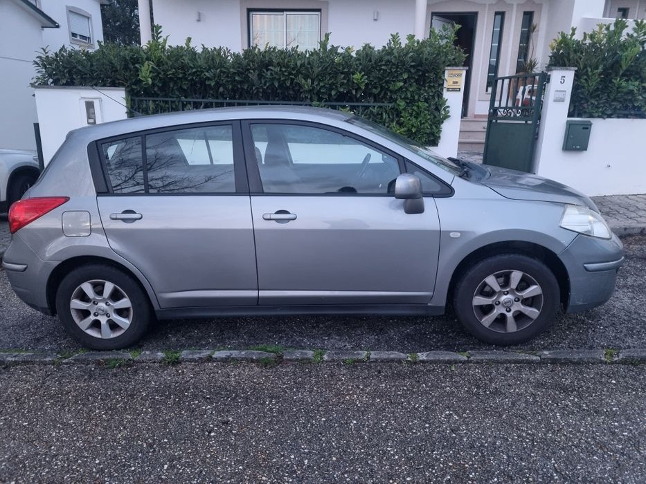 Nissan Tiida (2008)