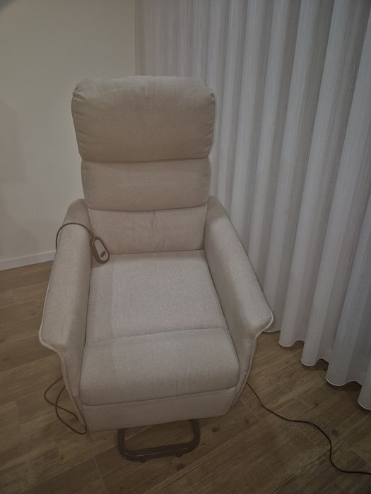 Poltrona cadeirão relax geriatrico eléctrico