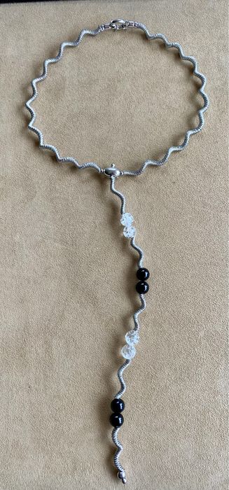 Colar em prata 925,com contraste.