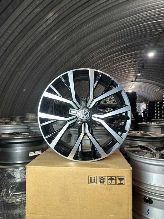 R17 5x112 7.0J ET40 DIA57.1 | диски легкосплавні | Комплектом продаж