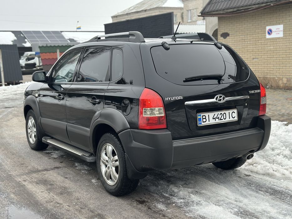 Hyundai Tucson Автомат Газ Полный привод