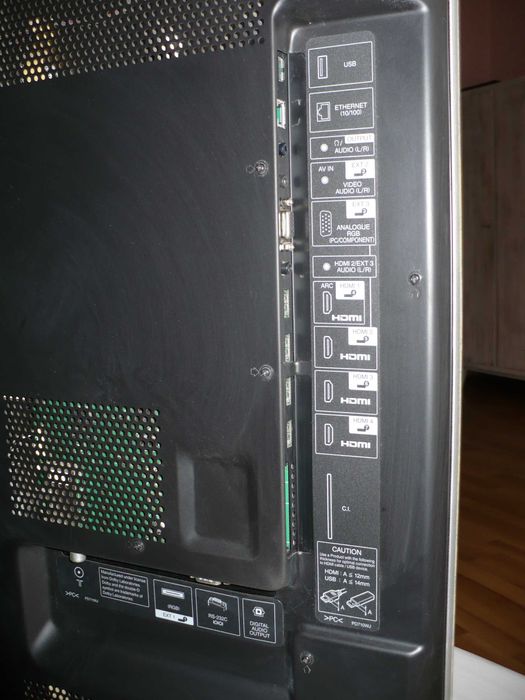 Telewizor SHARP AQUOS QUATTRON 40”  LC – 40LE820E - WARTO !!!