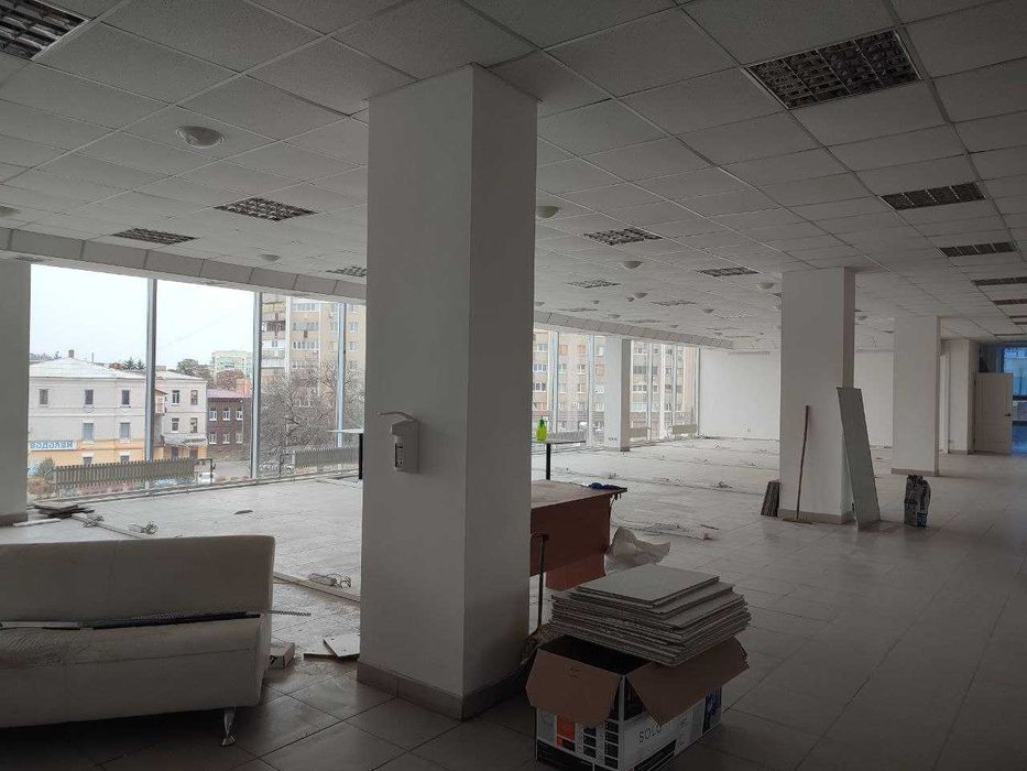 Оренда приміщення 351,9 м2/пр. Героїв Харкова 54/м. Захисників України