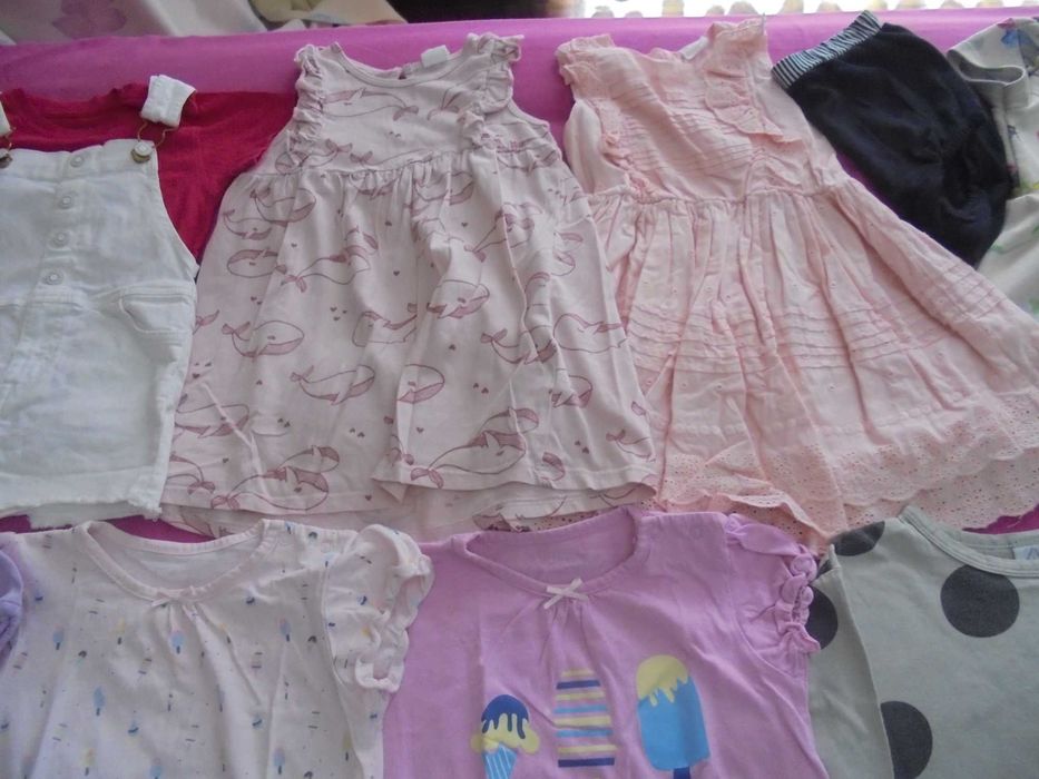 lote de roupa de menina os sapatos azuis marinho