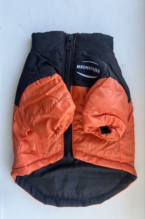 Продам одяг для маленької собачки розмір S