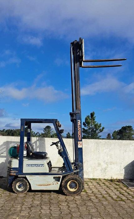 Empilhador para venda