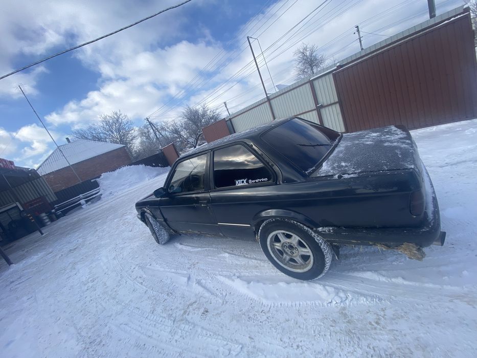 Продам бмв е30 купе