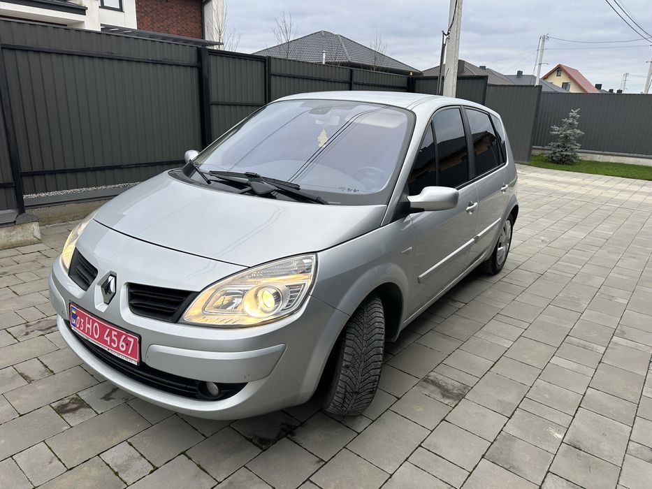 Продам свіжопригнаний автомобіль, з оригінальним пробігом 85000 тис, всі підтверджуючі документи присутні, авто повністю обслужено, газ-бензин при першій постановці в документах буде вписано , автомат працює бездоганно, будь яка перевірка на сто, без підфарбувань