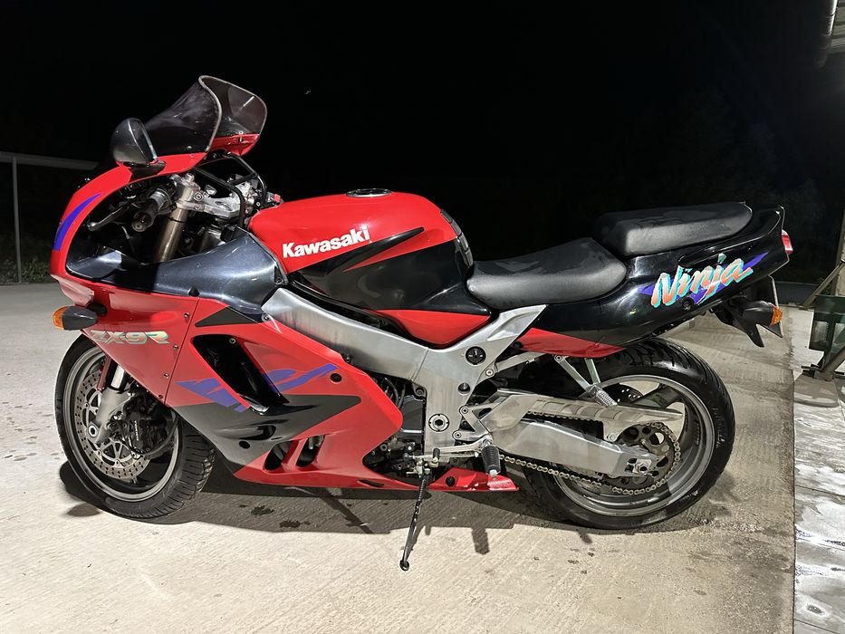 Kawasaki zx9r 1996: 3 400 $ - Мотоциклы Строинцы на Olx