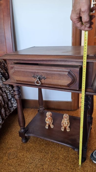 Mesa cabeceira madeira