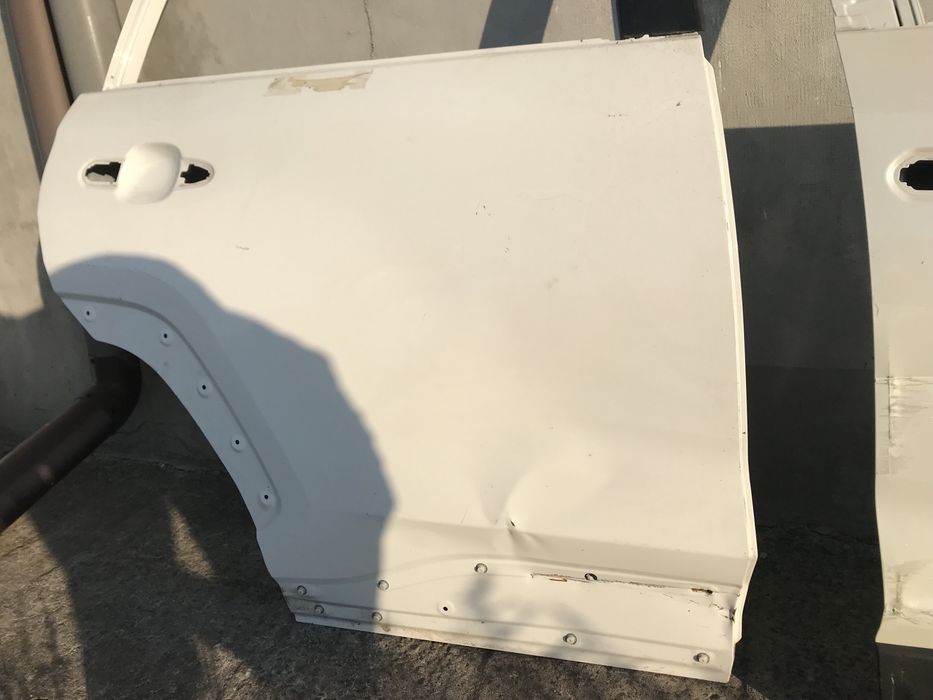 Двери задниє Тойота Рав 4 Toyota Rav 4